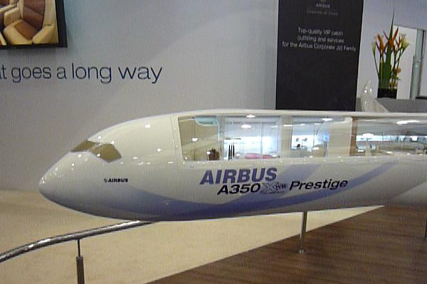 Airbus A350 XWB Prestige Display with Cabin Cutout Airbus A350 XWB Prestige Display with Cabin Cutout