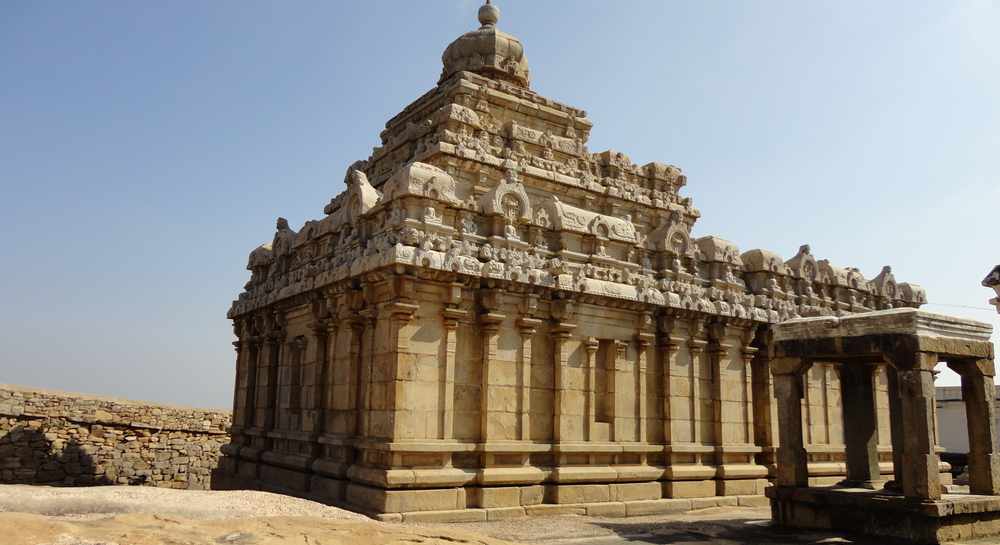 Jain Temple of Chamundaraya Basadi, Shravanabelagola