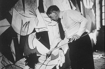 Picasso Painting Guernica