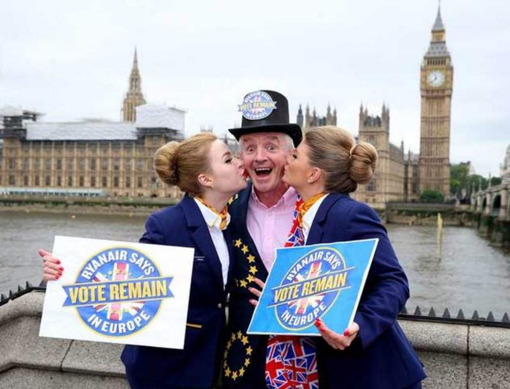 Ryanair CEO Michael O'Leary Protests Brexit in London with Funny Costume