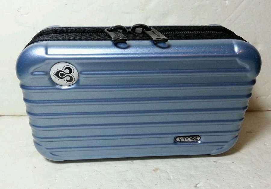 rimowa toiletry bag