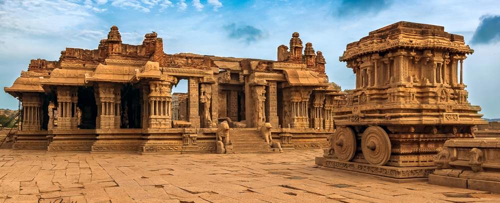 The Architectural Masterpiece of Hampi's Vijaya Vittala Temple and its Spectacular Stone Chariot – The Talkative Man