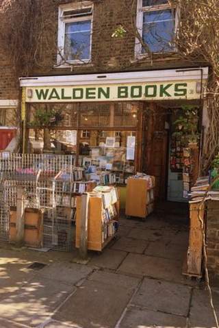 Walden Books Chiswick: Eclectic mix of books and gifts